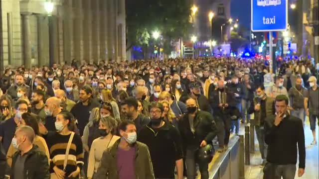 Guardia Urbana y Mossos exigen más respeto a su autoridad en una protesta multitudinaria en Barcelona