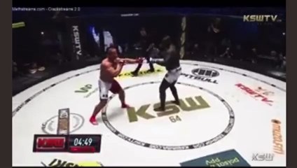 MMA  : Bombardier mis KO après 15s de combat.