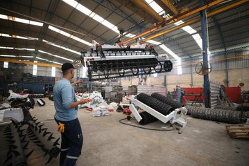 Azerbaycan'da kurulan tarım parkına Aydın'dan da makine gönderiliyor