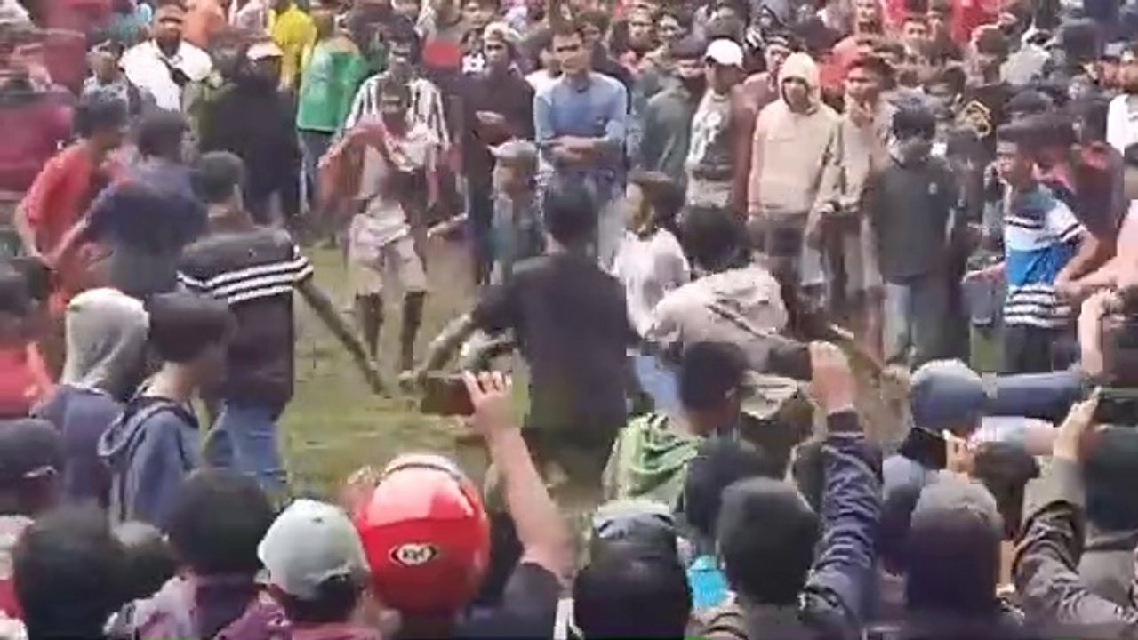 Sisemba' (Toraja Culture)