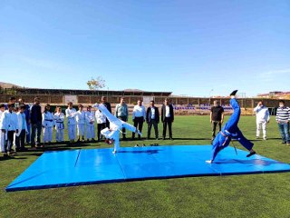 Bingöl'de sosyal desteklerden yararlanan çocuklar doyasıya eğlendi