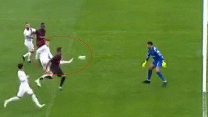 Pesic Süper Lig'i sallamaya devam ediyor! Akılalmaz vuruşla Hatayspor'u avladı