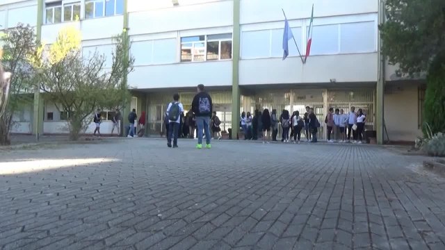 Ministero Istruzione studia valutazione professori: non saranno pagelle