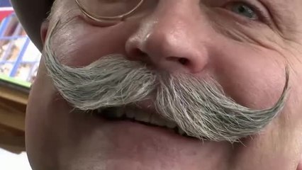 Download Video: El mostacho Dalí y el bigote imperial triunfan en las Olimpiadas barbudas de Baviera