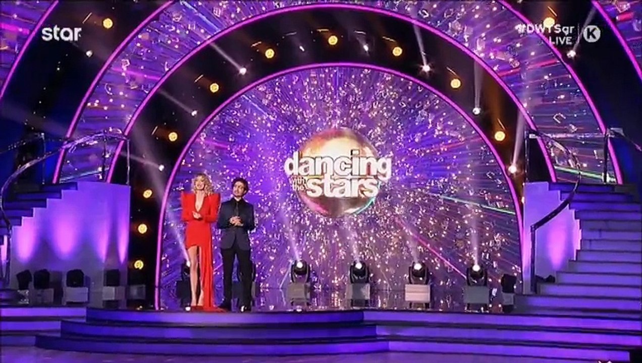 DWTS: Η Βίκυ Καγιά ντυμένη στα κατακόκκινα μας...