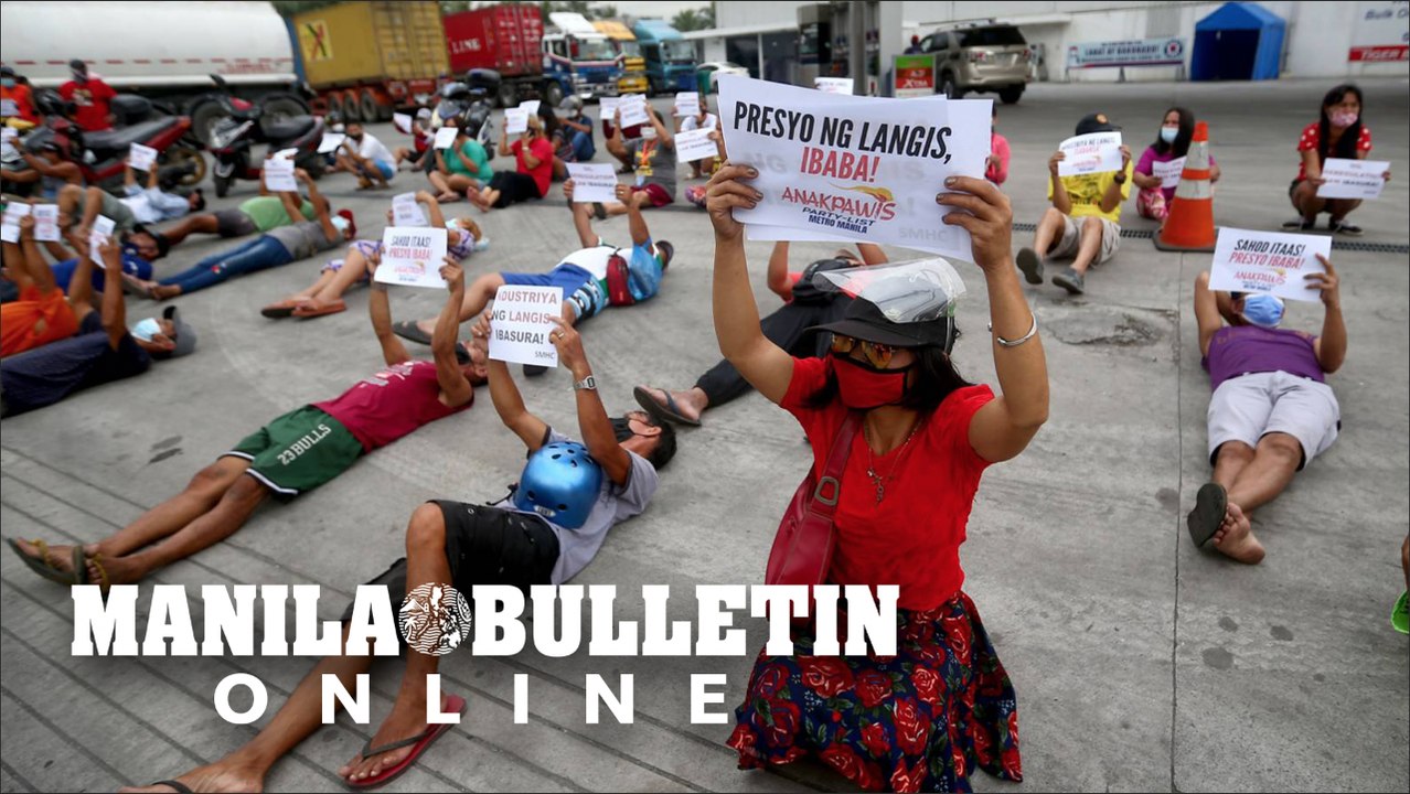 Jeepney drivers and militant groups protest the increasing prices of gasoline
