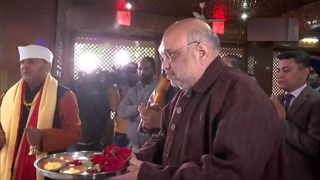 Amit Shah prays at Kheer Bhawani temple in Kashmir