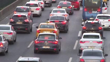 İstanbul'da haftanın ilk iş gününde trafik yoğunluğu