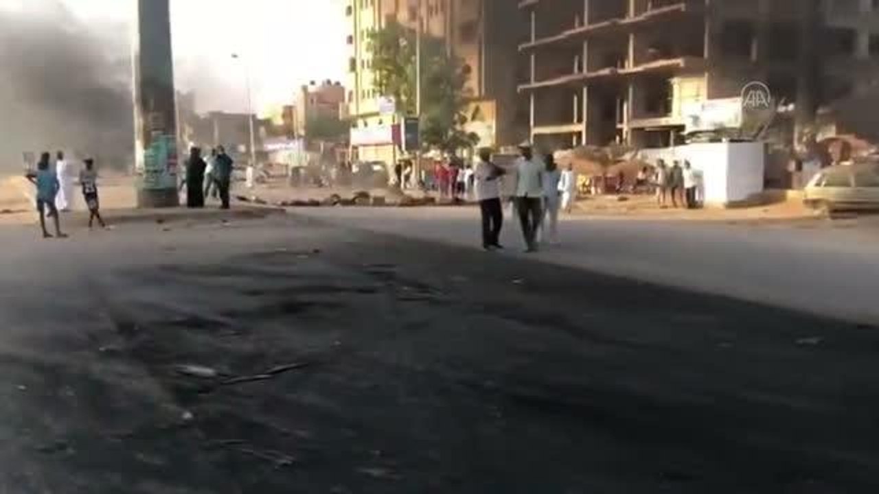 Sudan'da darbe girişimi sonrası halk sokağa indi