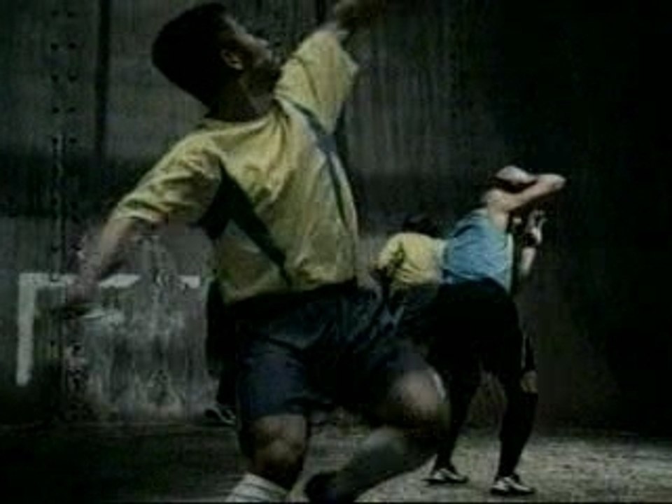 Nike - Soccer  - Real Madrid - Football