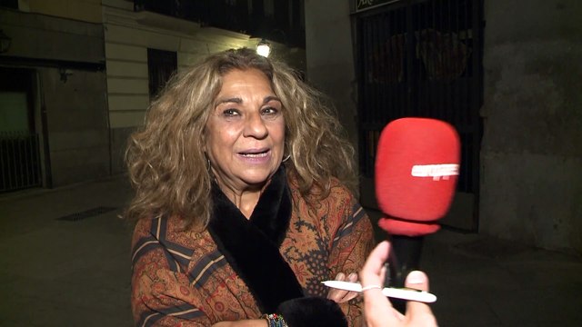 Lolita Flores vuelve a pedir públicamente un trabajo para su hija, Elena Furiase