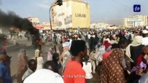 سودانيون يتظاهرون في الخرطوم احتجاجا على اعتقال مسؤولين