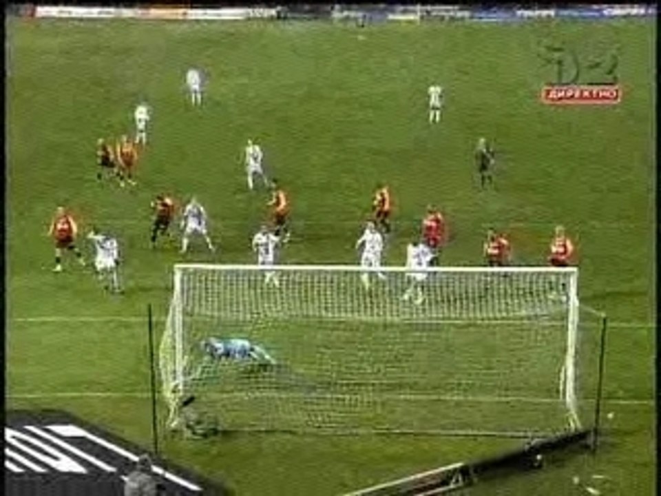 32 - Juninho - Lens 0 - 4 Lyon - L1 2006-2007