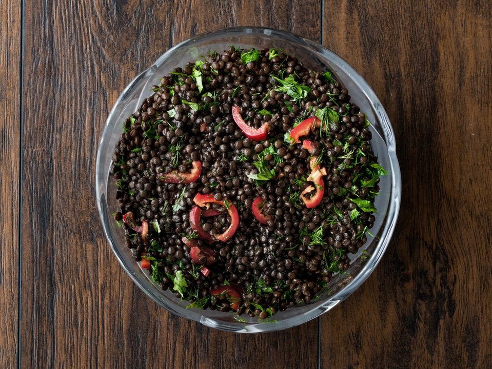 Darum solltest du mehr schwarze Lebensmittel essen