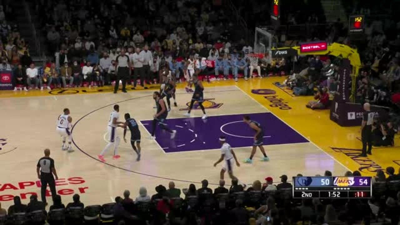 Lakers record first win of the season in heartb...