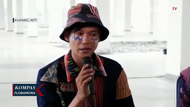 Sambut Sumpah Pemuda Dengan Peragaan Busana Limbah Tenun Ikat NTT