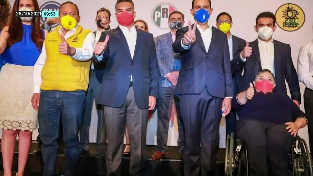 #EnVivo Café y Noticias | La lista de Claudio X. | AMLO: están desesperados | Gritan ratero a Peña
