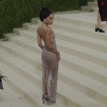 Zoë Kravitz and Channing Tatum Just Confirmed They're a Couple with a PDA-Filled Walk