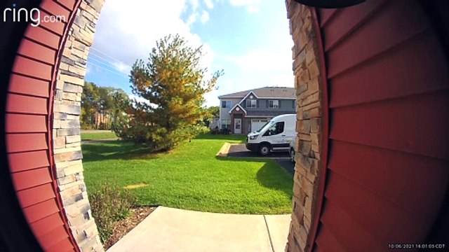 Amazon Driver Treats Delicate Packages Like Frisbees