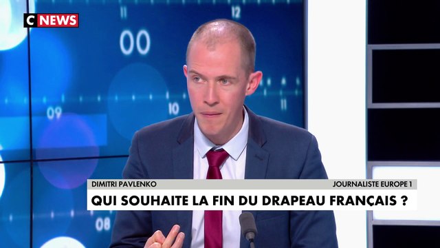 Dimitri Pavlenko : «Aux Etats-Unis, tout le monde lève le drapeau le matin. On se retrouve tous autour du drapeau»
