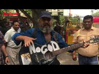 Through A Guitar And A Song, This Delhi Resident Is Urging People To Vote Without Fear