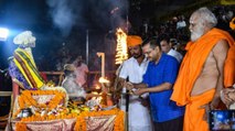 Delhi CM Kejriwal performs Saryu aarti in Ayodhya