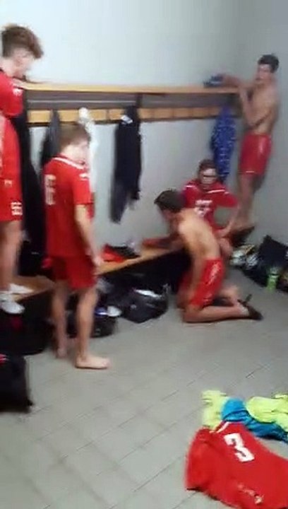 LES U15 APRÈS LEUR VICTOIRE AU FC CROIX ROUSSIEN