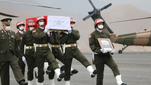 Şehit uzman çavuş için Hakkari’de uğurlama töreni