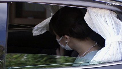 فيديو: أميرة اليابان تتخلى عن صفتها الملكية بعد الزواج