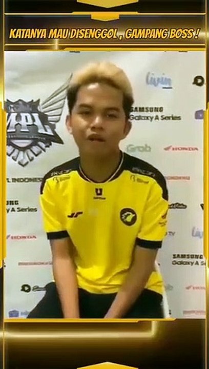 Sanz Nih Boss, Senggol Dong!! - Vynn Katanya Mau Disenggol, Disenggol Diem!! | Mic Check RRQ VS ONIC