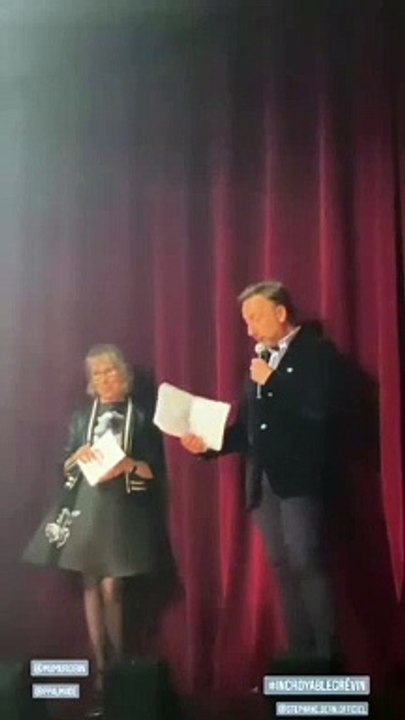 Discours de Stéphane Bern lors de l'inauguration des statues de cire de Muriel Robin et Pierre Palmade au musée Grévin, à Paris, le 25 octobre 2021.