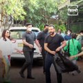 Janhvi Kapoor Stops Dad Boney Kapoor From Removing His Mask For Photos; Schools Paparazzi
