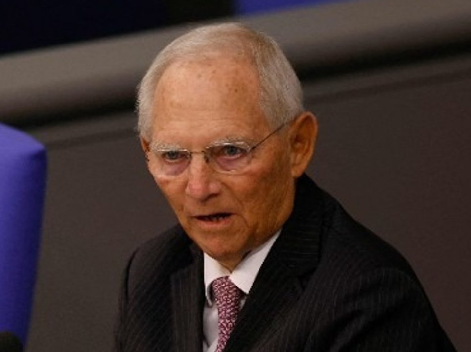 Eklat im bundestag: afd protestiert gegen wolfgang schäuble