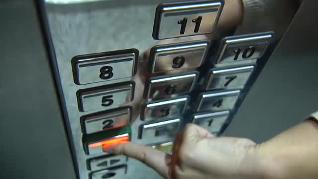 El ayuntamiento de Valencia anima a usar las escaleras en vez de los ascensores