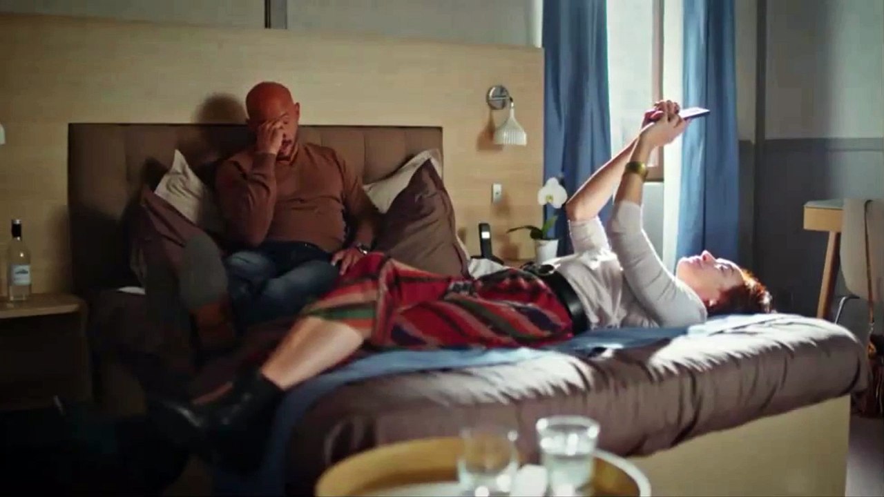 Plus belle la vie : [Spoilers] - Valentin et Delphine jouent la comédie du faux couple...