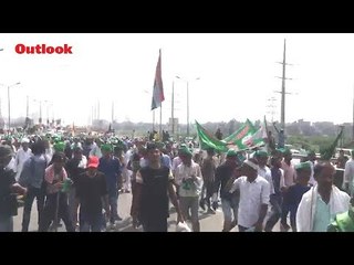 UP Farmers March Towards Delhi With Demands
