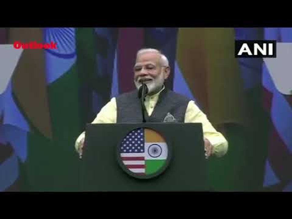 At Grand 'Howdy, Modi' Event, PM Pitches For 'Abki Baar, Trump Sarkar ...