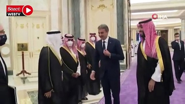 Suudi Arabistan Veliaht Prensi Selman, Yunanistan Başbakanı Miçotakis ile bir araya geldi