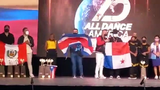 ext5-Academia costarricense “arrasó” premiación en competencia de baile internacional-261021