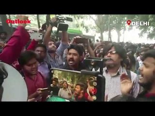 JNU Fee Hike | Students Protest March At Mandi House In Delhi