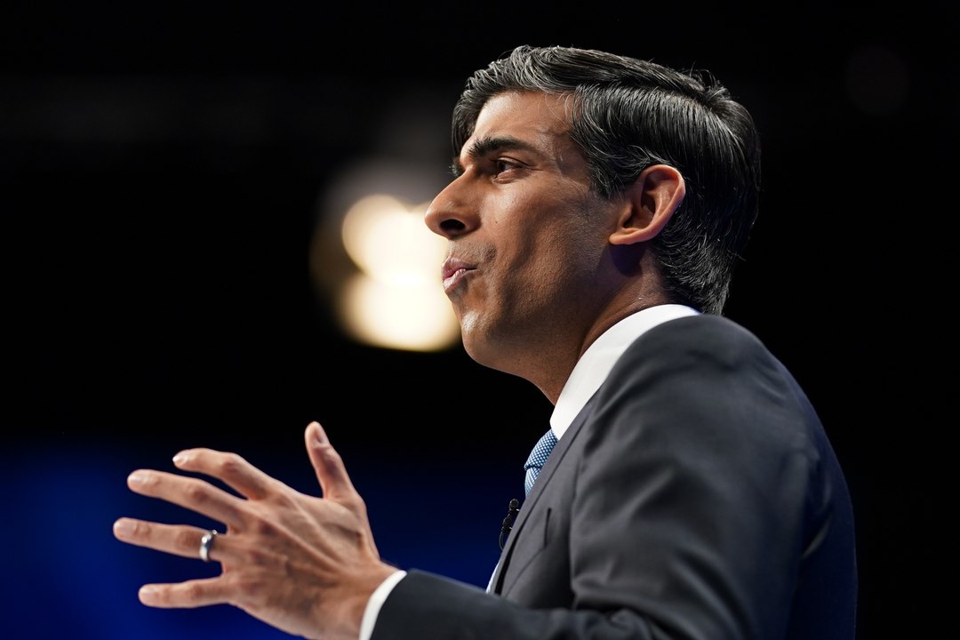 Chancellor Rishi Sunak gives 2021 Budget statement