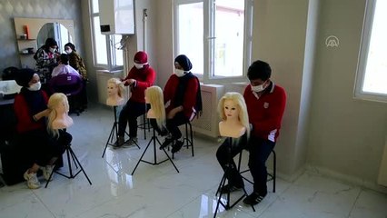 İstihdam odaklı meslek lisesi hizmet sektörüne ara eleman yetiştiriyor