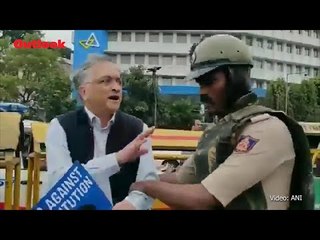 Author Ramachandar Guha Detained By Police Bengaluru