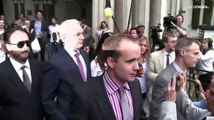 خمسة أشياء يجب أن تعرفها عن أسانج وويكيليكس