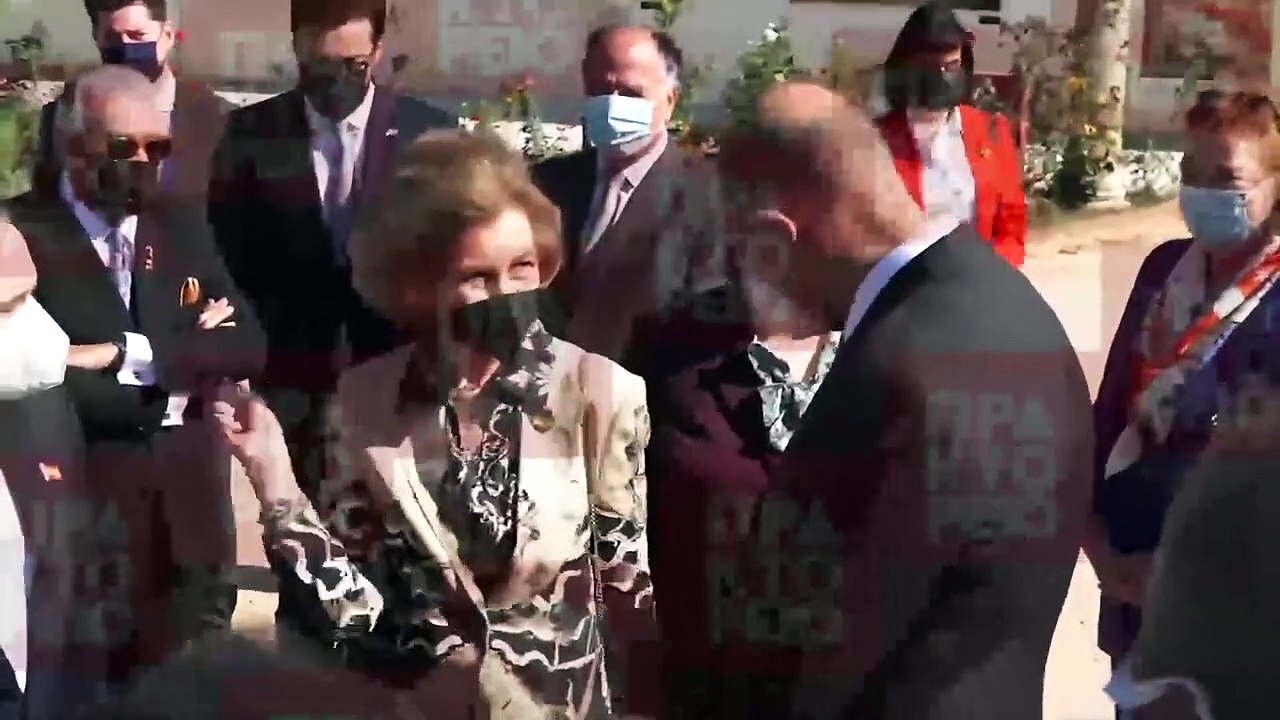 La Reina Sofía se queda en Atenas visitando museos tras la boda de su sobrino