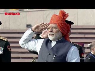 PM Modi lays wreath at the Rashtriya Samar Smarak