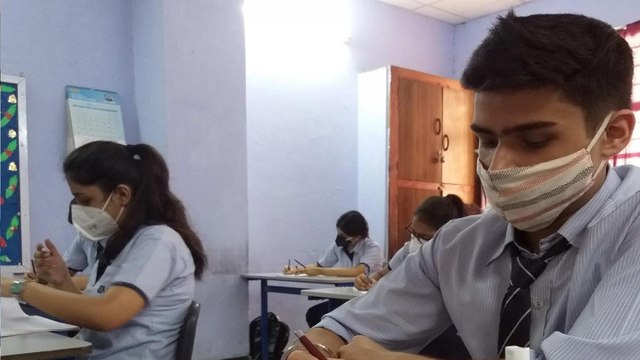 Delhi schools to reopen on Nov 1 for all classes