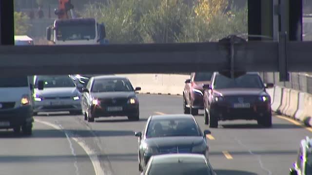 El alcalde de Madrid anuncia la instalación de grandes grúas para reducir atascos