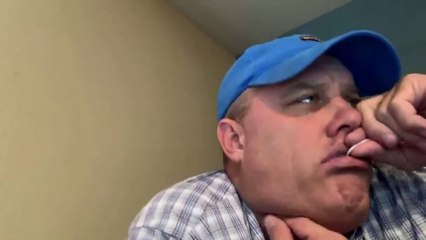 My Friends on the mic while I'm trynna clutch a 1v5