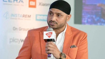 How Harbhajan Singh slams Pak cricketer Mohammad Amir?